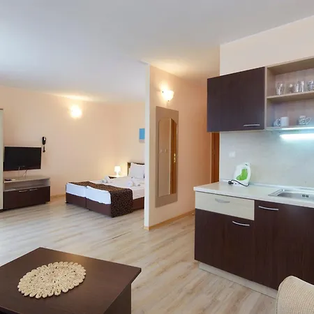 Vechna R Апарт-отель